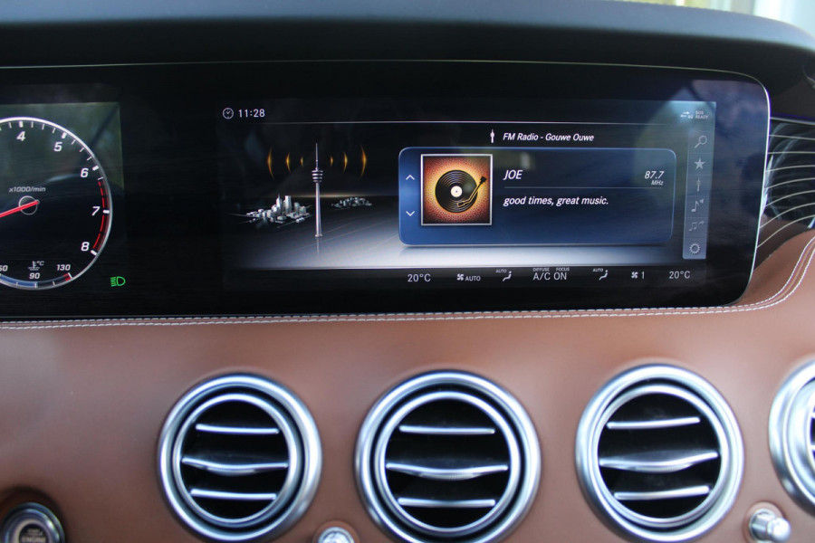 Mercedes-Benz S-Klasse Coupé 450 4MATIC | AMG-STYLING INTERIEUR / EXTERIEUR | PANORAMADAK | BURMESTER PREMIUM AUDIO ® | ELEKTRISCH VERSTELBARE VOORSTOELEN MET GEHEUGEN | MASSAGE STOELEN | VOORSTOELEN VERWARMBAAR | VOORSTOELEN GEVENTILEERD | AIRSCARF ( HOOFDRUIMTEVERWARMING VOOR BESTUURDER EN VOORPASSAGIER | LEDEREN INTERIEURDELEN | HOUTAFWERKING INTERIEUR | SFEERVERLICHTING | LEDEREN BEKLEDING | ADAPTIVE CRUISE CONTROL | PARKEERPAKKET INCLUSIEF 360°-CAMERA | ELEKTRISCHE ACHTERKLEP | VLAKKENVERWARMING | DODEHOEK DETECTIE | 20" MULTISPAAK LICHTMETALEN VELGEN |