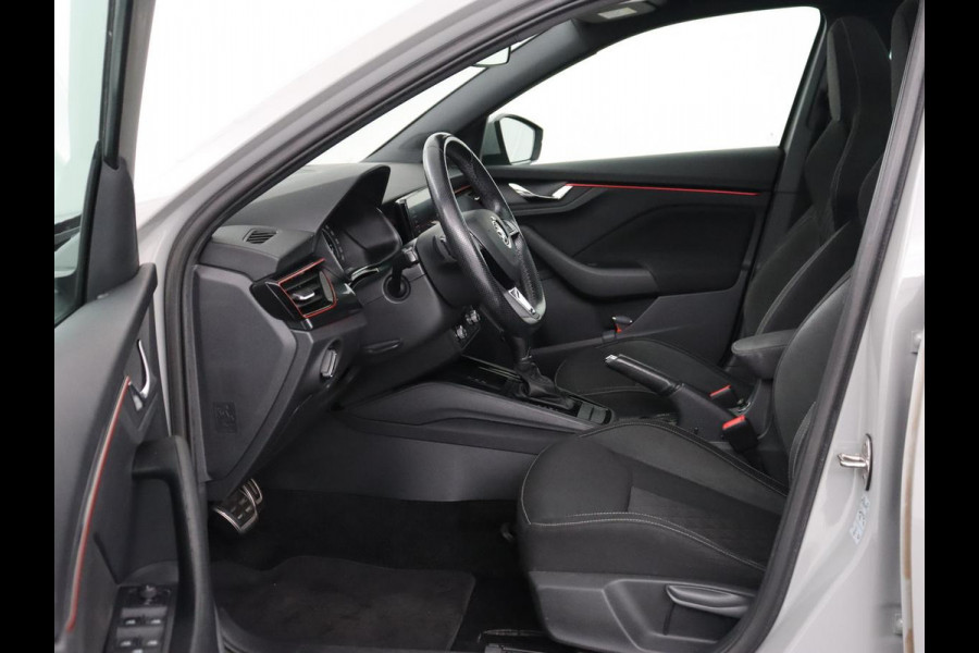 Škoda SCALA 1.0 TSI Sport | Automaat | Panoramadak | Carplay | Full LED | Climate control | Sportstoelen | Parkeerhulp | Cruise control | Bluetooth | 17'' | Getint glas