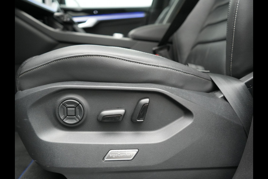 Volkswagen Touareg 3.0 TSi 4MOTION R PHEV 462pk Dealer O.H. | Luchtvering | Trekhaak Af Fabriek | Panodak | Adaptive Cruise | Lederen Sportstoelen Memory & Verwarmd | Camera | 21"L.M | Stuur Verwarmd | Keyless | Apple Carplay | Blis | Plug In Hybrid |
