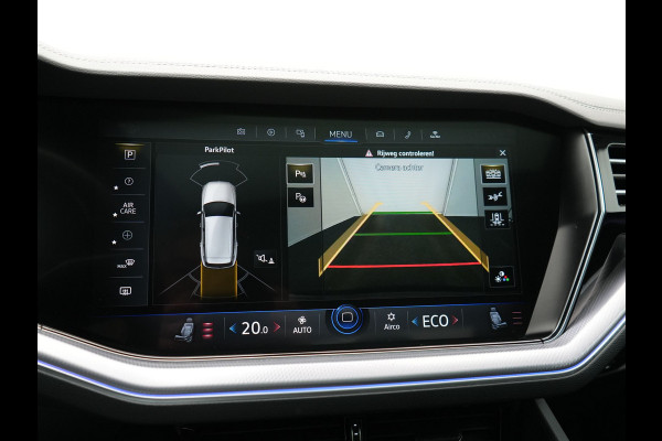 Volkswagen Touareg 3.0 TSi 4MOTION R PHEV 462pk Dealer O.H. | Luchtvering | Trekhaak Af Fabriek | Panodak | Adaptive Cruise | Lederen Sportstoelen Memory & Verwarmd | Camera | 21"L.M | Stuur Verwarmd | Keyless | Apple Carplay | Blis | Plug In Hybrid |