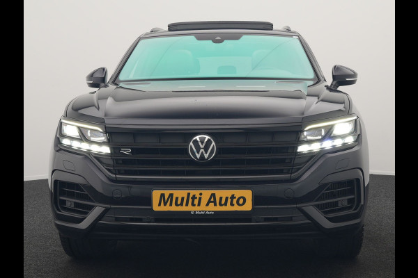 Volkswagen Touareg 3.0 TSi 4MOTION R PHEV 462pk Dealer O.H. | Luchtvering | Trekhaak Af Fabriek | Panodak | Adaptive Cruise | Lederen Sportstoelen Memory & Verwarmd | Camera | 21"L.M | Stuur Verwarmd | Keyless | Apple Carplay | Blis | Plug In Hybrid |