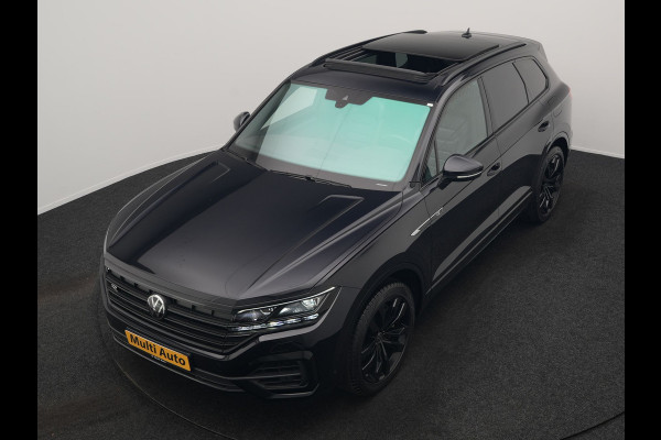Volkswagen Touareg 3.0 TSi 4MOTION R PHEV 462pk Dealer O.H. | Luchtvering | Trekhaak Af Fabriek | Panodak | Adaptive Cruise | Lederen Sportstoelen Memory & Verwarmd | Camera | 21"L.M | Stuur Verwarmd | Keyless | Apple Carplay | Blis | Plug In Hybrid |