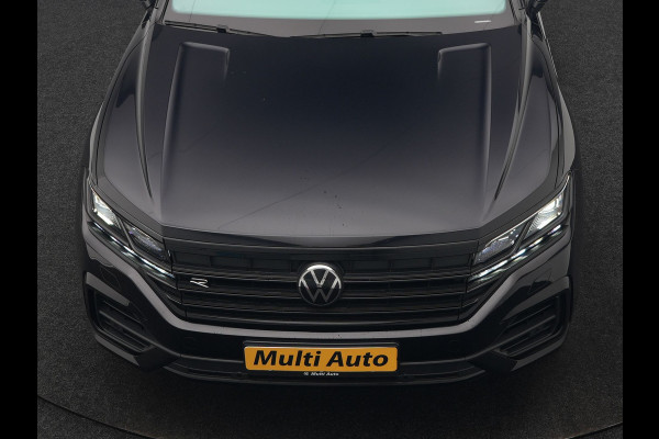 Volkswagen Touareg 3.0 TSi 4MOTION R PHEV 462pk Dealer O.H. | Luchtvering | Trekhaak Af Fabriek | Panodak | Adaptive Cruise | Lederen Sportstoelen Memory & Verwarmd | Camera | 21"L.M | Stuur Verwarmd | Keyless | Apple Carplay | Blis | Plug In Hybrid |