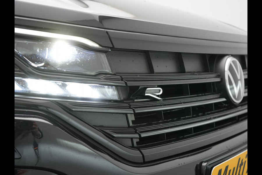 Volkswagen Touareg 3.0 TSi 4MOTION R PHEV 462pk Dealer O.H. | Luchtvering | Trekhaak Af Fabriek | Panodak | Adaptive Cruise | Lederen Sportstoelen Memory & Verwarmd | Camera | 21"L.M | Stuur Verwarmd | Keyless | Apple Carplay | Blis | Plug In Hybrid |