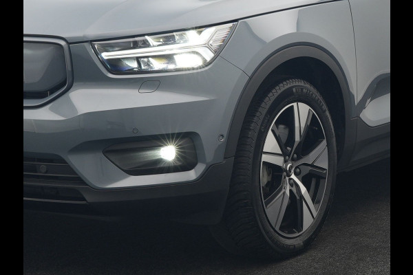 Volvo XC40 Recharge Pro 69kWh 231pk Dealer O.H. | Panodak | 360 Camera | Adaptive Cruise | Harman / Kardon | Alcantara Sportstoelen Memory & Verwarmd | Google Assistent | Stuur Verwarmd | Keyless | Blis | DAB |