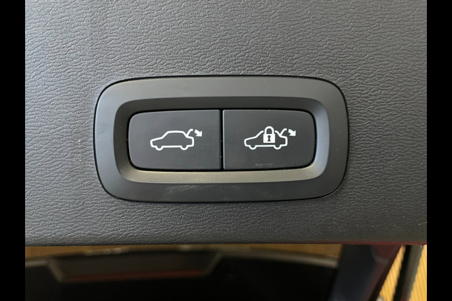 Volvo XC40 Recharge Core|94% SOH|BLACK|ACC|CAMERA|APPLE CARPLAY/ANDROID AUTO|STOEL+STUURVERW|ELEK.KLEP|NL-AUTO|NAP|INC.BTW|1e EIG|