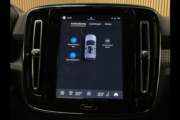 Volvo XC40 Recharge Core|94% SOH|BLACK|ACC|CAMERA|APPLE CARPLAY/ANDROID AUTO|STOEL+STUURVERW|ELEK.KLEP|NL-AUTO|NAP|INC.BTW|1e EIG|