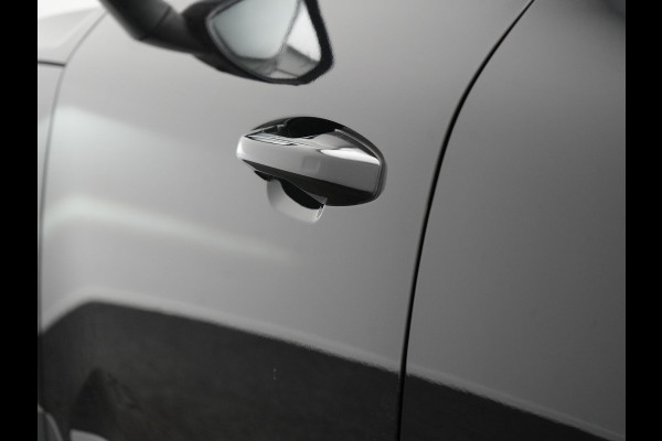Volvo XC40 Recharge Extended Range Ultimate 82 kWh 252pk Dealer O.H. | Panodak | 360 Camera | Adaptive Cruise | Harman / Kardon | Voorstoelen Memory & Verwarmd | Google Assistent | Keyless | Blis | Stuur Verwarmd | Apple Carplay | DAB |