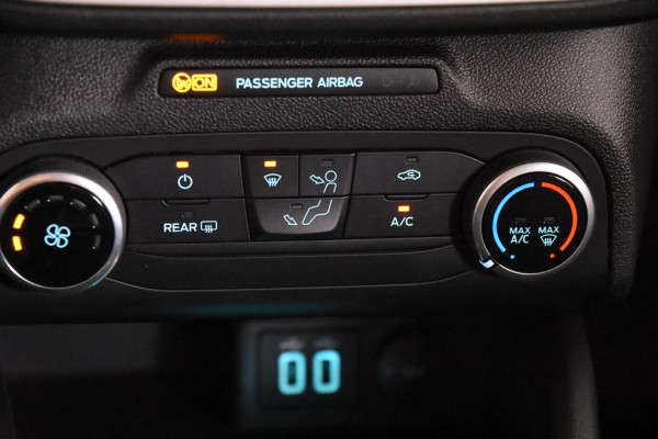 Ford FOCUS Wagon 1.0 EcoBoost Connected *1ste Eigenaar*Trekhaak*Navigatie*