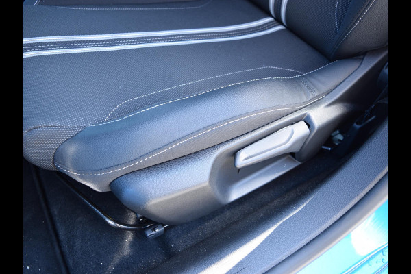 Opel Corsa Electric Long Range Yes 51 kWh SOH 97% | PARKEERSENSOREN | CARPLAY | WINTERPAKKET |