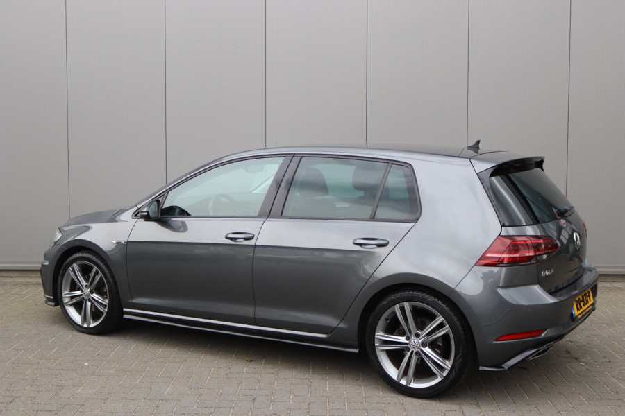 Volkswagen Golf 1.5 TSI 150PK Highline Business R Navigatie/Camera/Stoelverwarming/Adaptive-cruisecontrol