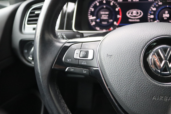 Volkswagen Golf 1.5 TSI 150PK Highline Business R Navigatie/Camera/Stoelverwarming/Adaptive-cruisecontrol