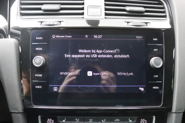 Volkswagen Golf 1.5 TSI 150PK Highline Business R Navigatie/Camera/Stoelverwarming/Adaptive-cruisecontrol