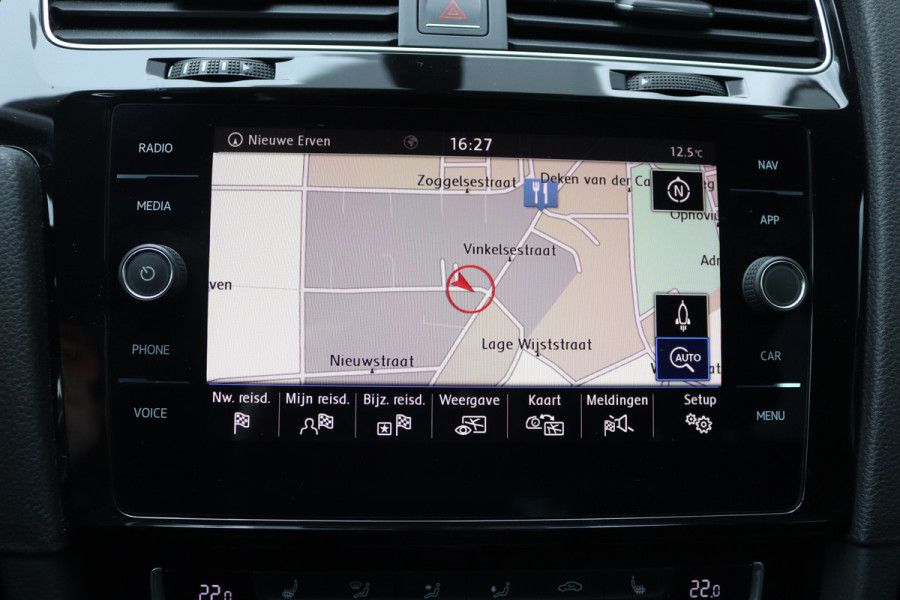 Volkswagen Golf 1.5 TSI 150PK Highline Business R Navigatie/Camera/Stoelverwarming/Adaptive-cruisecontrol