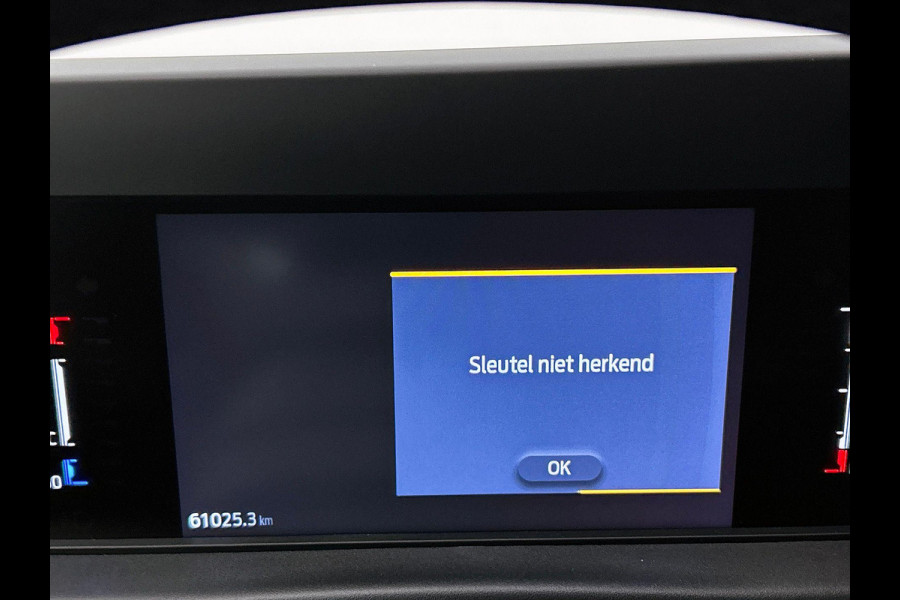 Ford Transit Custom 300 2.0 TDCI L2H1 Automaat Trend Nieuw Model Navigatie Climate Control Parkeersensoren Camera Lichtmetalen Velgen Bumpers in kleur Digitale Cockpit