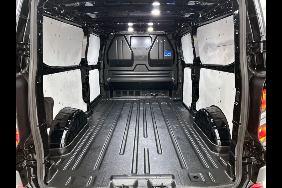 Ford Transit Custom 300 2.0 TDCI L2H1 Automaat Trend Nieuw Model Navigatie Climate Control Parkeersensoren Camera Lichtmetalen Velgen Bumpers in kleur Digitale Cockpit