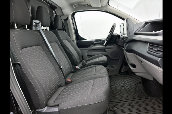 Ford Transit Custom 300 2.0 TDCI L2H1 Automaat Trend Nieuw Model Navigatie Climate Control Parkeersensoren Camera Lichtmetalen Velgen Bumpers in kleur Digitale Cockpit
