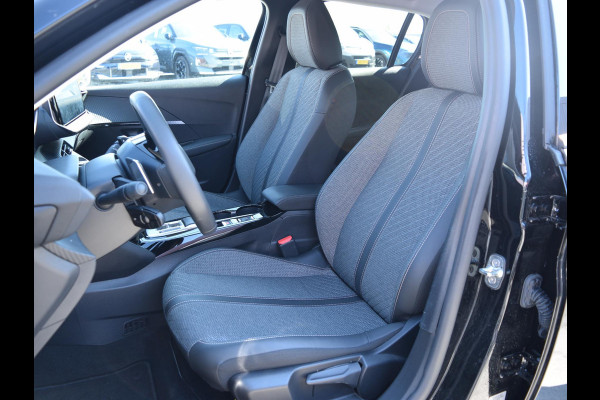 Peugeot 208 1.2 Hybrid 110 e-DCS6 Allure CAMERA MET SENSOREN | NAVI & CARPLAY | E.C.C. |