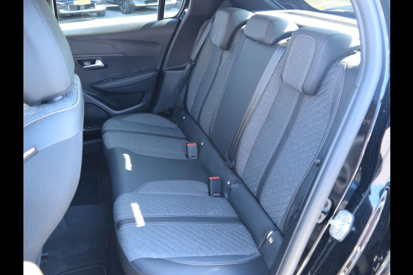 Peugeot 208 1.2 Hybrid 110 e-DCS6 Allure CAMERA MET SENSOREN | NAVI & CARPLAY | E.C.C. |