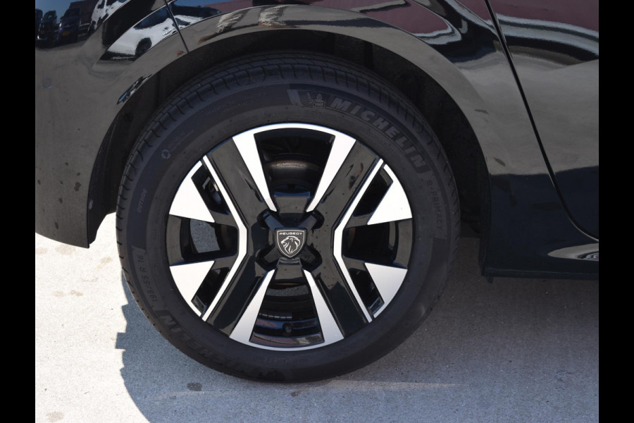 Peugeot 208 1.2 Hybrid 110 e-DCS6 Allure CAMERA MET SENSOREN | NAVI & CARPLAY | E.C.C. |