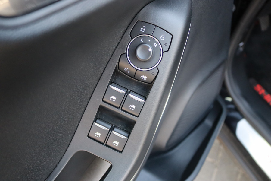 Ford Puma 125PK EcoB. Hybrid ST-Line X Navigatie/Camera/Winter-pack/Adaptive-cruisecontrol