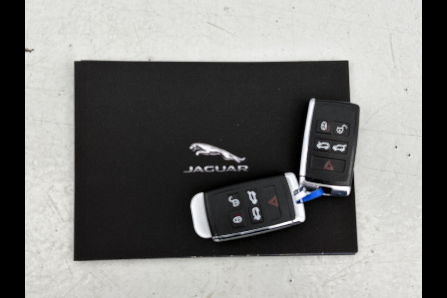 Jaguar I-PACE EV320 HSE 90 kWh(NL-auto, Goed OnderH, Trekhaak, Panorama, Carplay, StoelV, Climate Con, Etc)