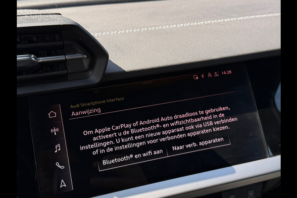 Audi A3 Sportback 35 TFSI S-LINE Matrix|Sportstoelen|Camera|Dealer Onderhouden