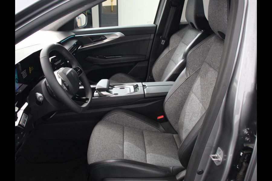 Renault Rafale 1.2 E-Tech full hybrid 200 techno AUTOMAAT Cruise control Climate control Parkeersensoren Camera LED Navigatie Lichtmetalen velgen Apple Carplay/ Android Auto