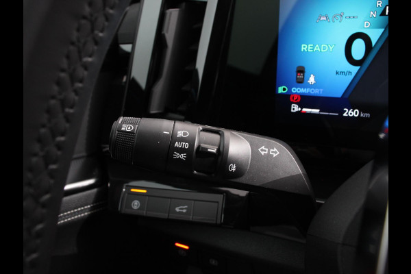 Renault Rafale 1.2 E-Tech full hybrid 200 techno AUTOMAAT Cruise control Climate control Parkeersensoren Camera LED Navigatie Lichtmetalen velgen Apple Carplay/ Android Auto