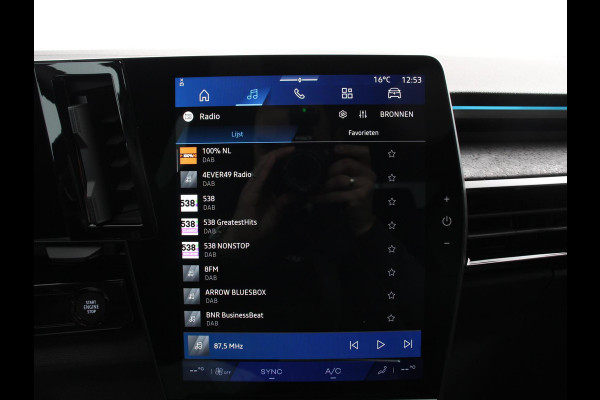 Renault Rafale 1.2 E-Tech full hybrid 200 techno AUTOMAAT Cruise control Climate control Parkeersensoren Camera LED Navigatie Lichtmetalen velgen Apple Carplay/ Android Auto