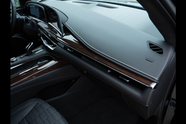 Cadillac Escalade 6.2 V8 | Sport | Luchtvering / Panoramadak / 7 Seats