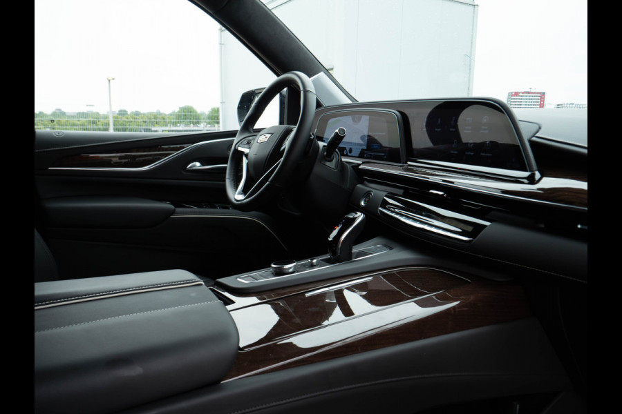 Cadillac Escalade 6.2 V8 | Sport | Luchtvering / Panoramadak / 7 Seats