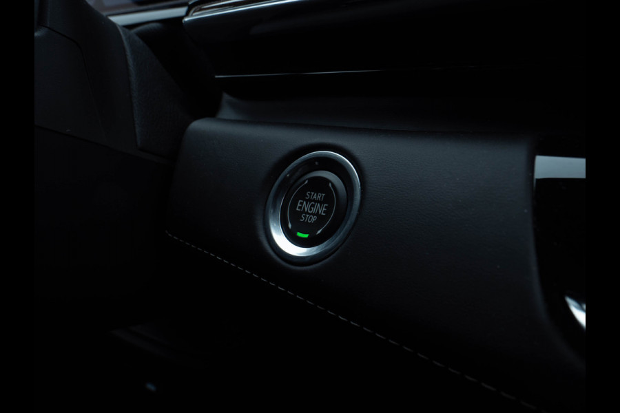 Cadillac Escalade 6.2 V8 | Sport | Luchtvering / Panoramadak / 7 Seats