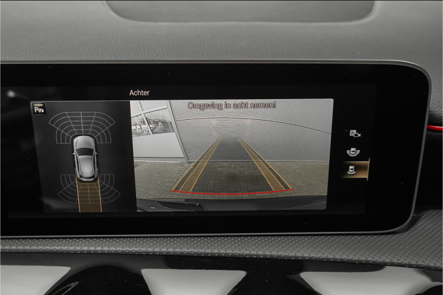 Mercedes-Benz A-Klasse 180 Business Solution AMG Camera CarPlay Black Pack 18"