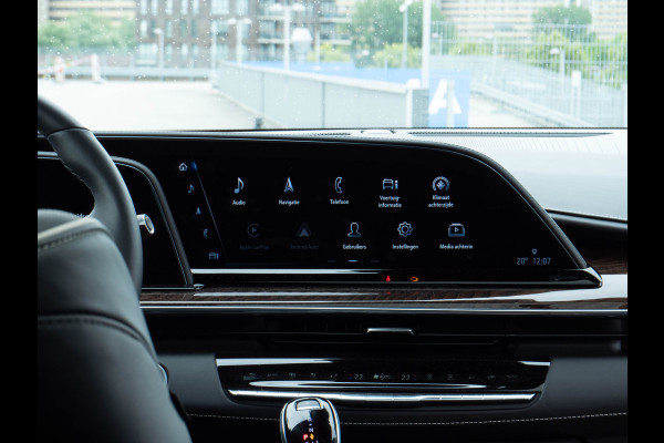 Cadillac Escalade 6.2 V8 | Sport | Luchtvering / Panoramadak / 7 Seats
