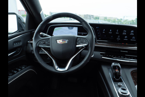 Cadillac Escalade 6.2 V8 | Sport | Luchtvering / Panoramadak / 7 Seats