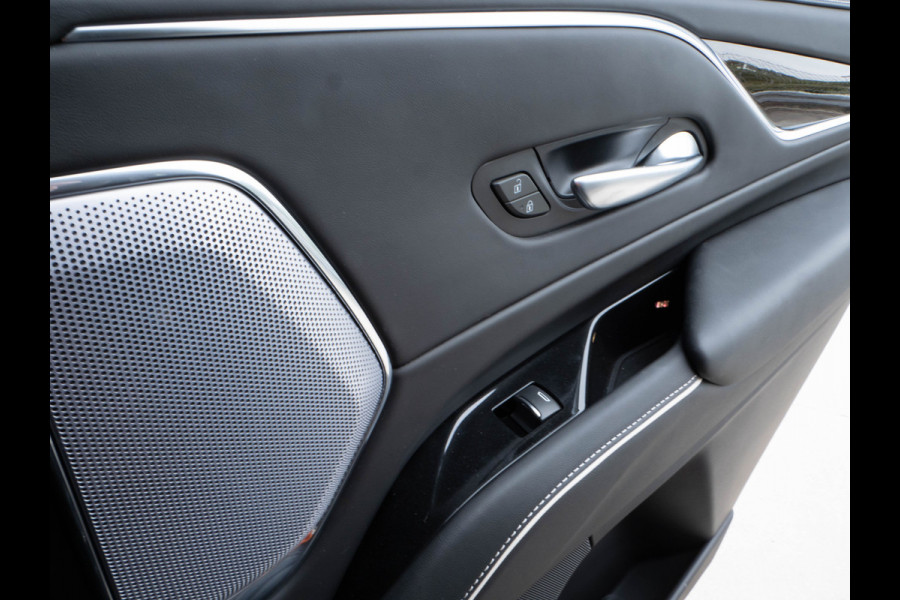 Cadillac Escalade 6.2 V8 | Sport | Luchtvering / Panoramadak / 7 Seats