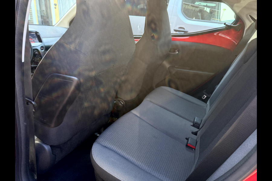 Toyota Aygo 1.0 VVT-i x-play Camera, App Connect