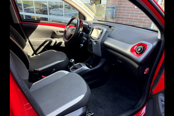 Toyota Aygo 1.0 VVT-i x-play Camera, App Connect