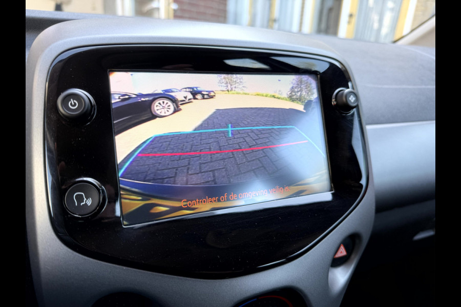 Toyota Aygo 1.0 VVT-i x-play Camera, App Connect