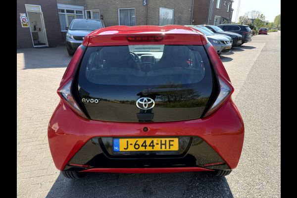 Toyota Aygo 1.0 VVT-i x-play Camera, App Connect