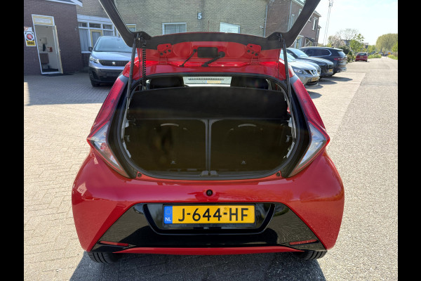 Toyota Aygo 1.0 VVT-i x-play Camera, App Connect