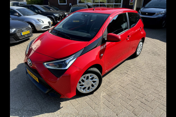Toyota Aygo 1.0 VVT-i x-play Camera, App Connect