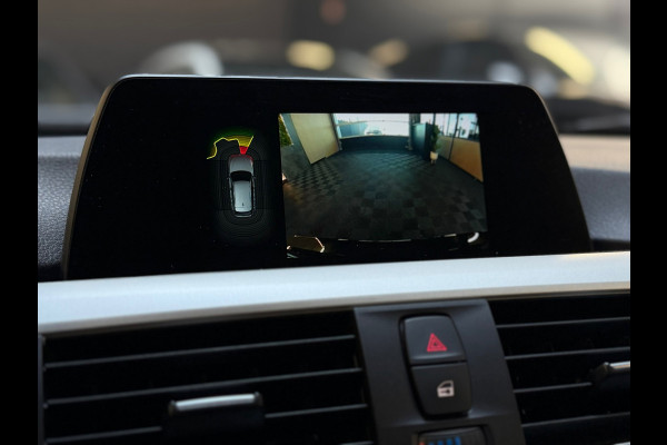 BMW 3 Serie Touring 320i Executive |AUTOMAAT|CAMERA||NAP|DEALER ONDERHOUDEN|184PK|ELEKT KOFFERKLEP|