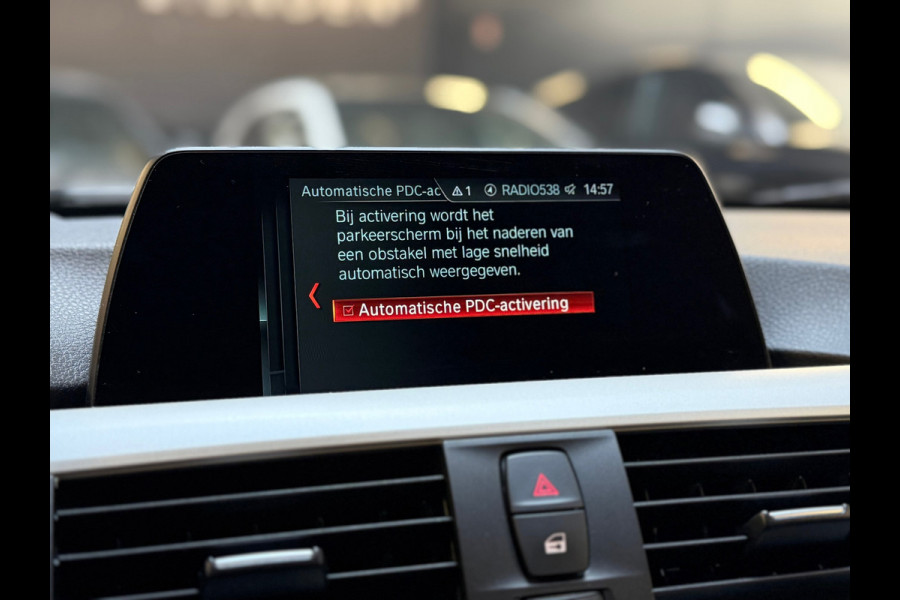 BMW 3 Serie Touring 320i Executive |AUTOMAAT|CAMERA||NAP|DEALER ONDERHOUDEN|184PK|ELEKT KOFFERKLEP|