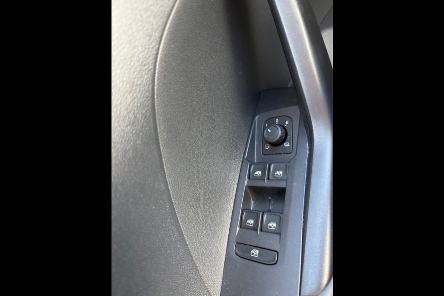Volkswagen T-Cross 1.0 TSI Life Navi | Clima | Cruise | PDC | Trekhaak