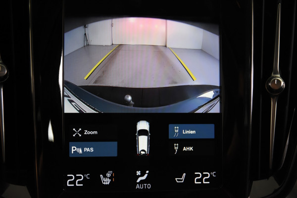 Volvo V60 2.0 B3 Momentum *1ste Eigenaar*Navigatie*Panoramadak*Trekhaak*Stoelverwarming*