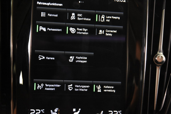 Volvo V60 2.0 B3 Momentum *1ste Eigenaar*Navigatie*Panoramadak*Trekhaak*Stoelverwarming*