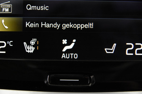 Volvo V60 2.0 B3 Momentum *1ste Eigenaar*Navigatie*Panoramadak*Trekhaak*Stoelverwarming*