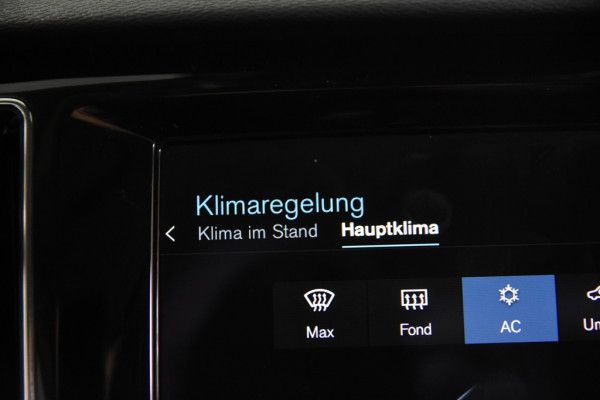 Volvo V60 2.0 B3 Momentum *1ste Eigenaar*Navigatie*Panoramadak*Trekhaak*Stoelverwarming*